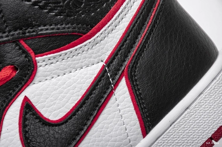 Jordan 555088-062 Retro 1  Bloodline High 0426